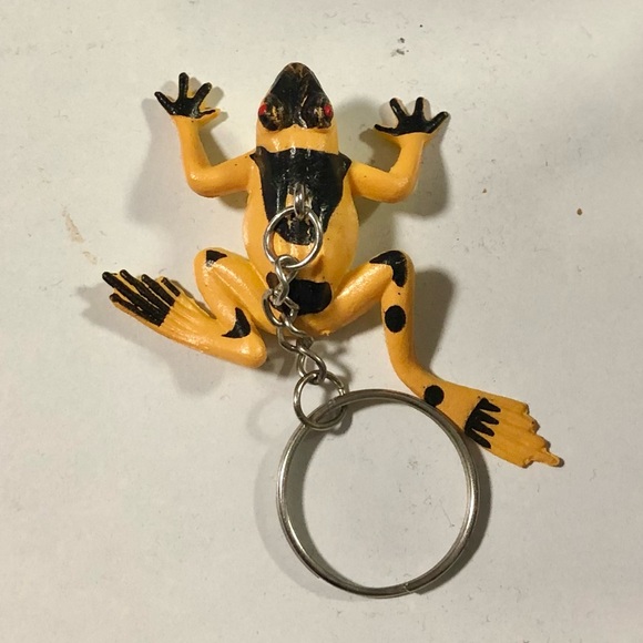 ❤️ Yellow Frog Toy Keychain - Picture 2 of 5